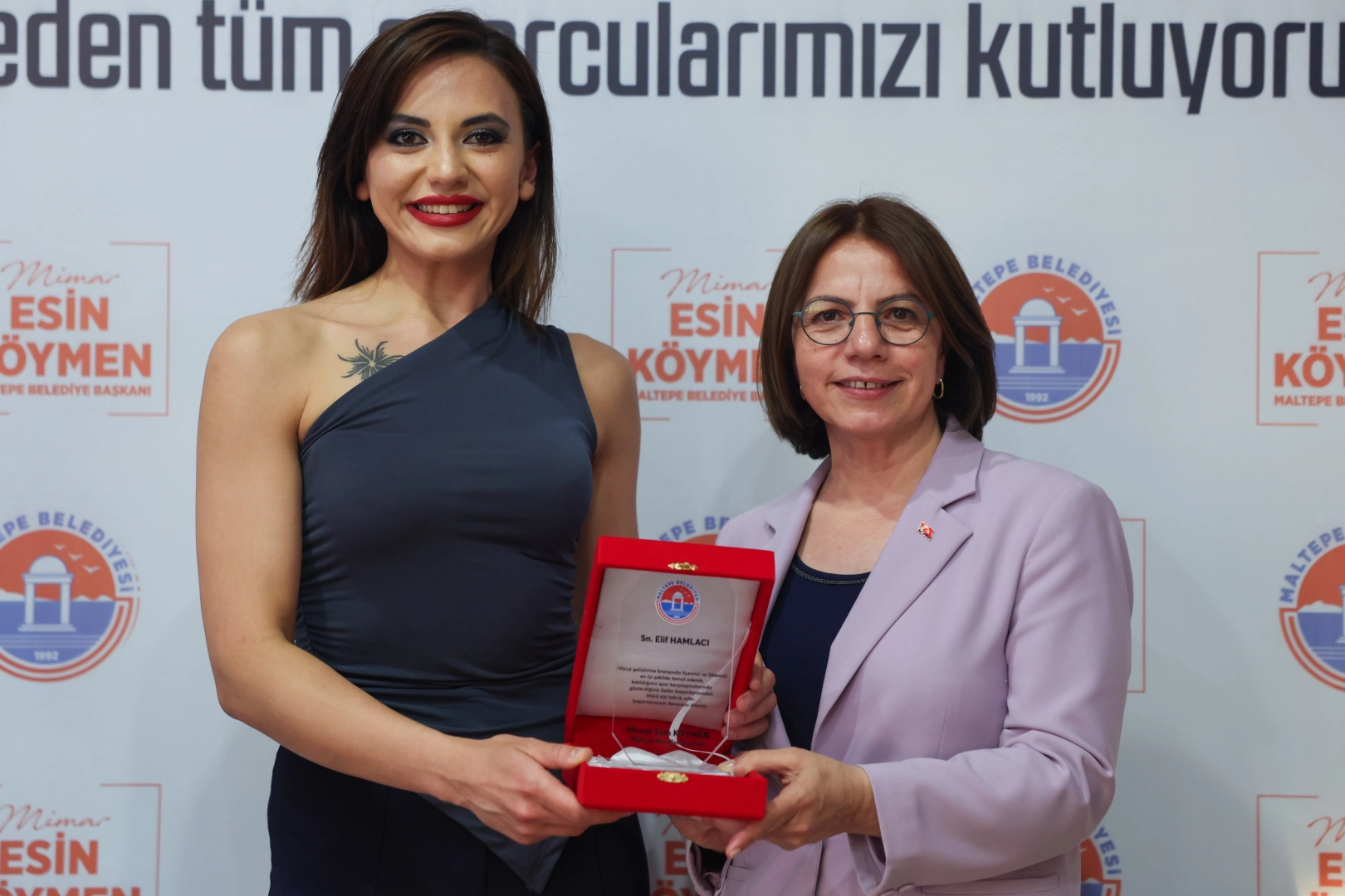 İstanbul Maltepe’de Başkan Köymen başarılı sporcularla buluştu