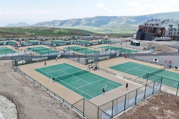 Kayseri Erciyes’te Dünya Tenis Turu heyecanı