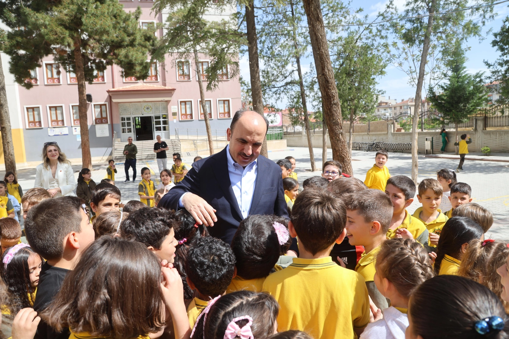 Konya’da Başkan Altay karne sevincine ortak oldu