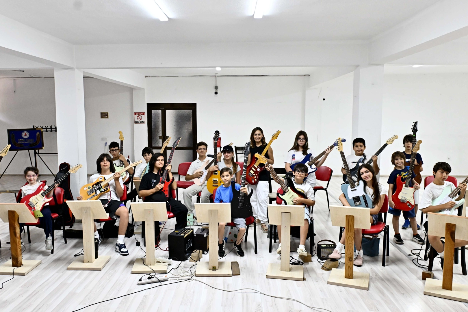 Antalya Muratpaşa’da Değirmenönü’nde gitarın dört hali