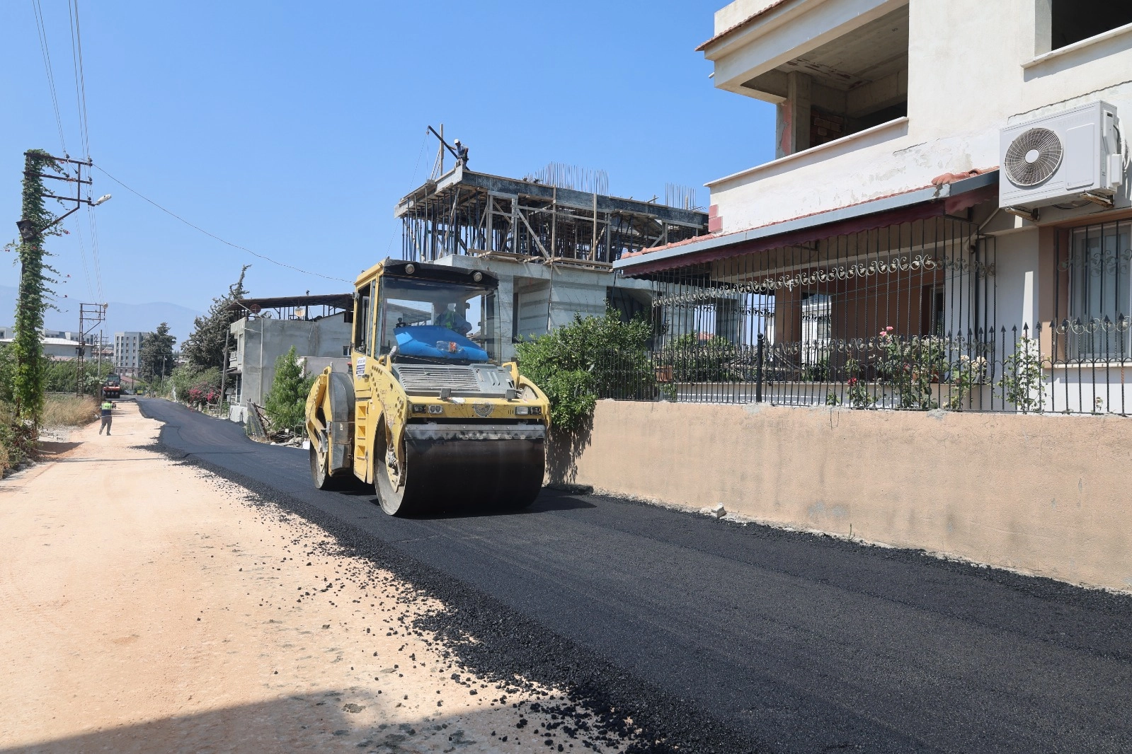 Hatay Büyükşehir’den asfalt çalışması
