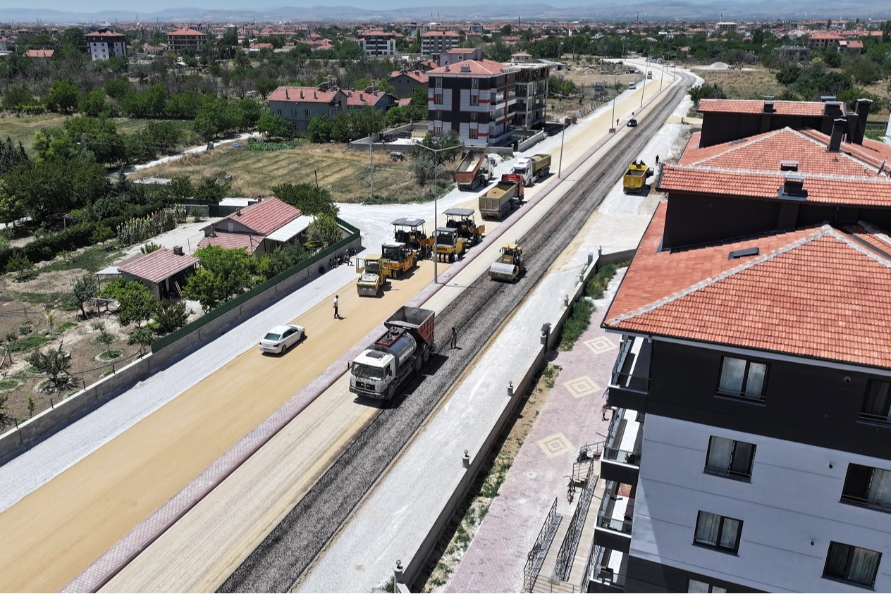 Karatay’da ulaşım ağı büyüyor