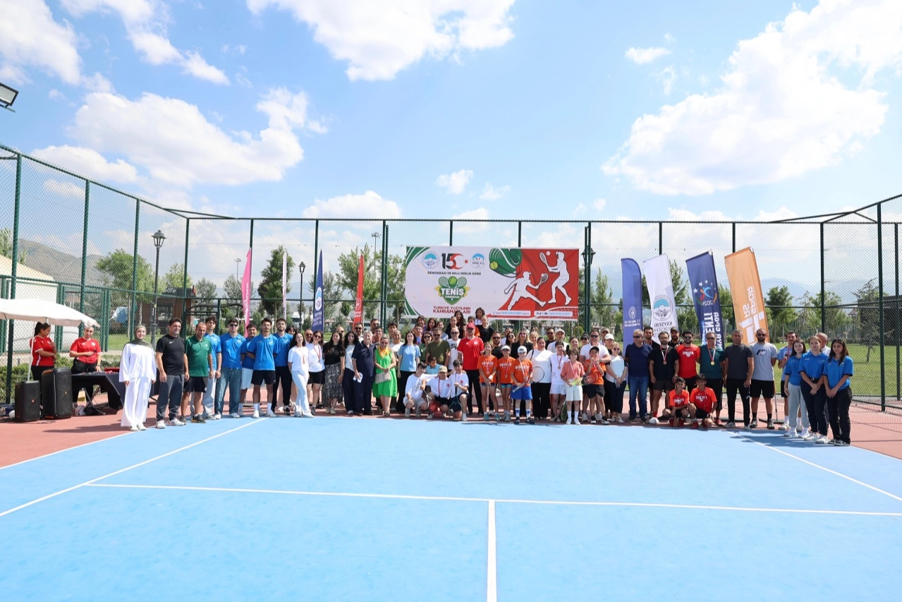 Kayseri’de 15 Temmuz Tenis Turnuvası sona erdi