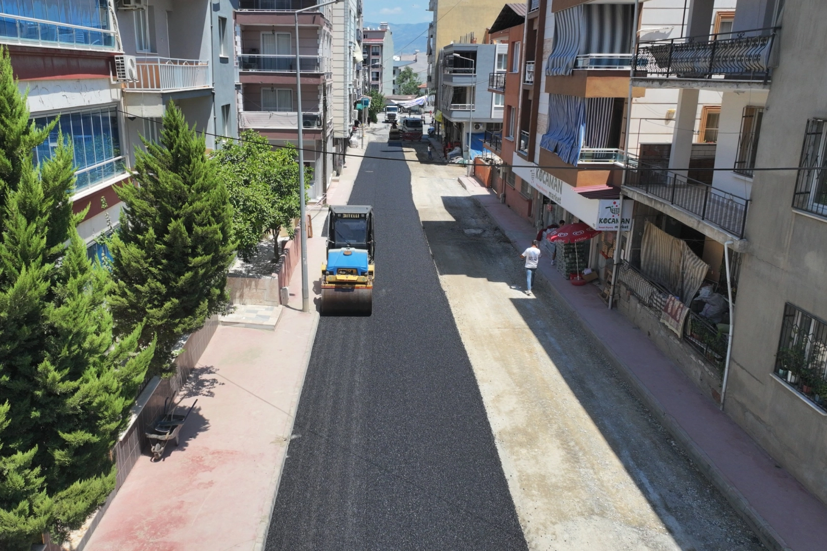 Manisa Alaşehir’in yollarında ‘sıcak’ çalışma