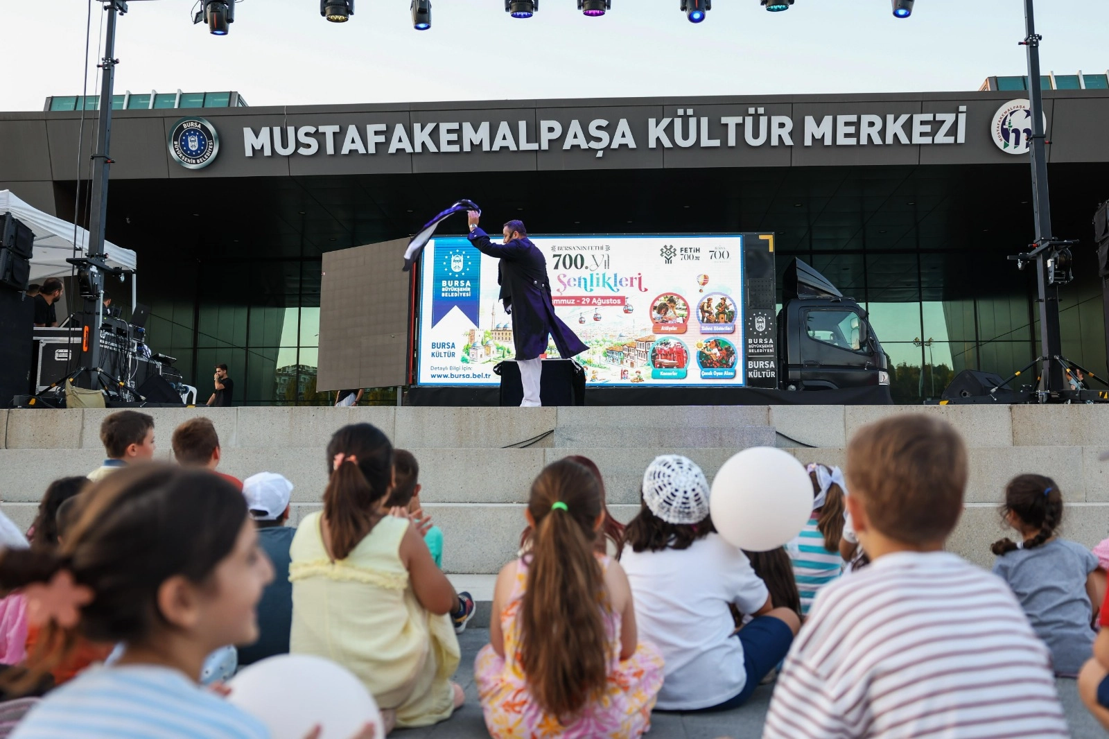 Bursa’da 700. Yıl İlçe Şenlikleri’nde Mustafakemalpaşa heyecanı