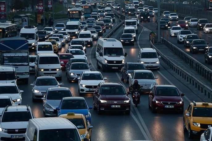 7 ayda 1,17 milyon taşıt trafiğe çıktı… Gri renk halen tercih sebebi