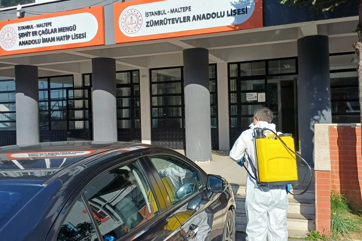 Maltepe’de 82 okulda dezenfeksiyon seferberliği