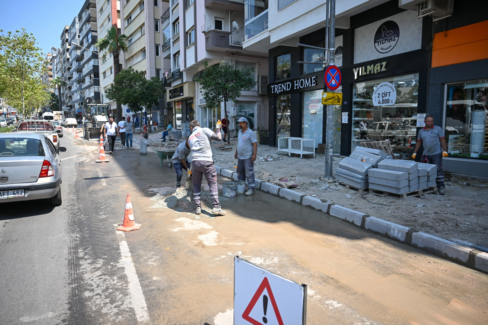 Bornova’da ikinci etap çalışmaları hızlı başladı