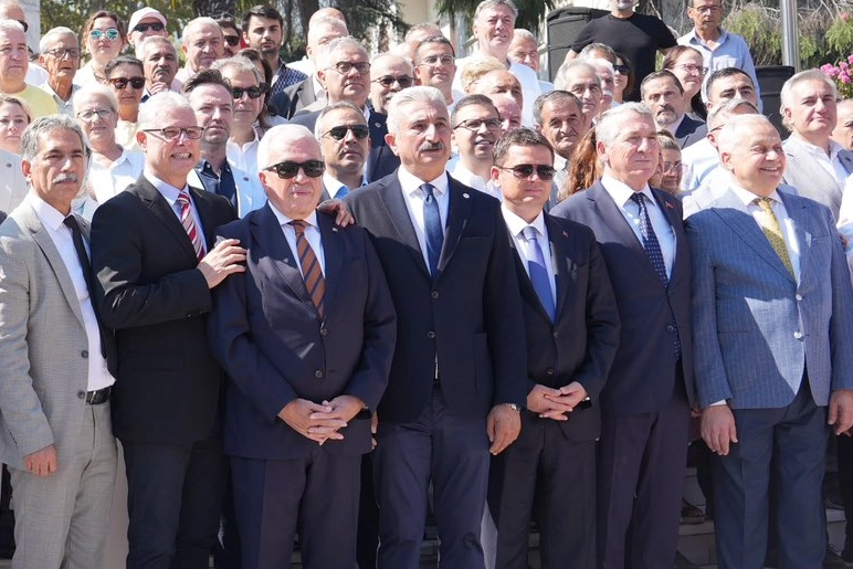 Bursa’da 6 Belediye Başkanı CHP’den istifa ederek YENİ Parti’ye katıldı