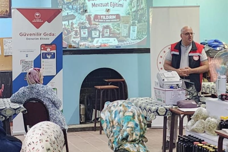 Cumalıkızık’taki gıda işletmelerine ‘güvenilir gıda’ eğitimi