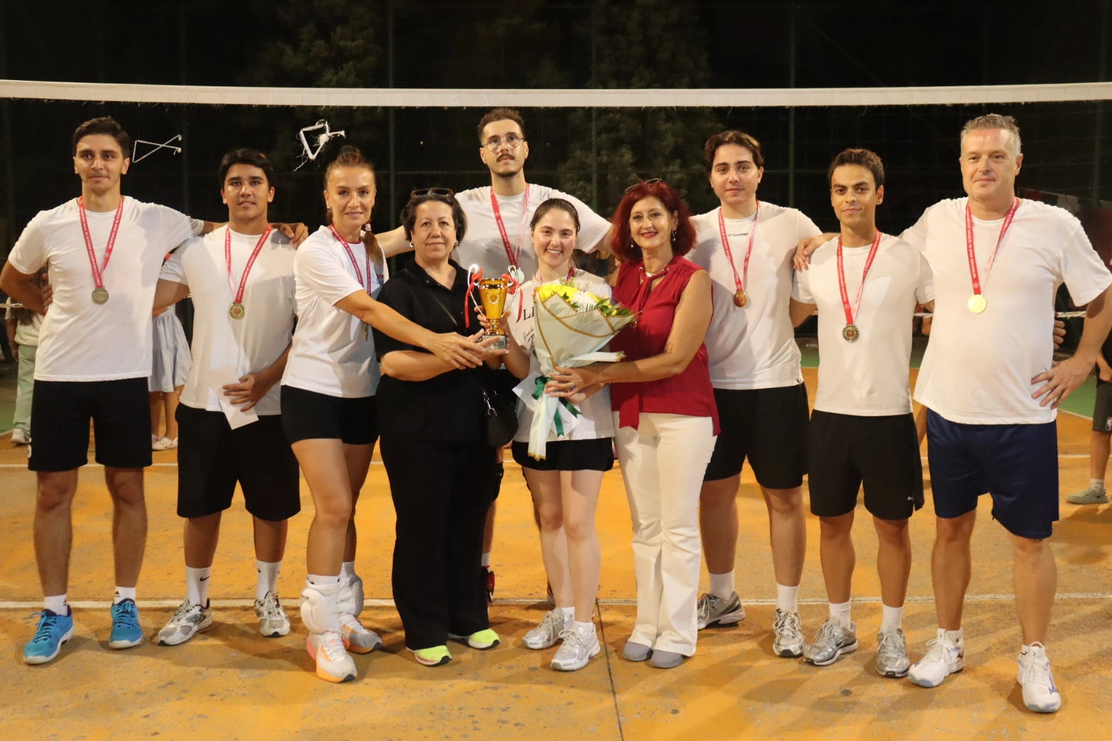 İzmit’te Voleybol Turnuvası sona erdi