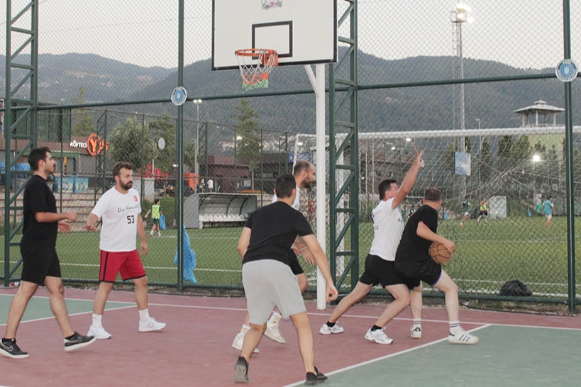 İMO Bursa Şubesi’nden ‘Sokak Basketbolu’ heyecanı