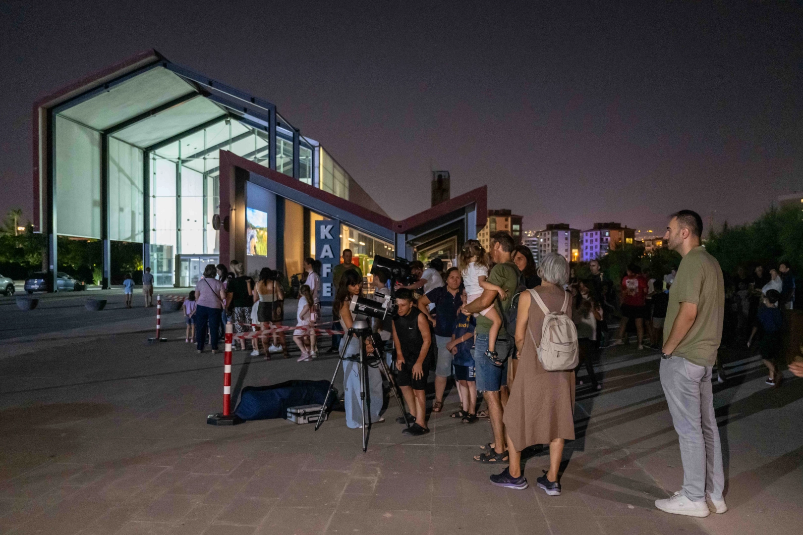 İzmir Bornova’da 8500 yıllık tarihin gölgesinde gökyüzü gözlemi