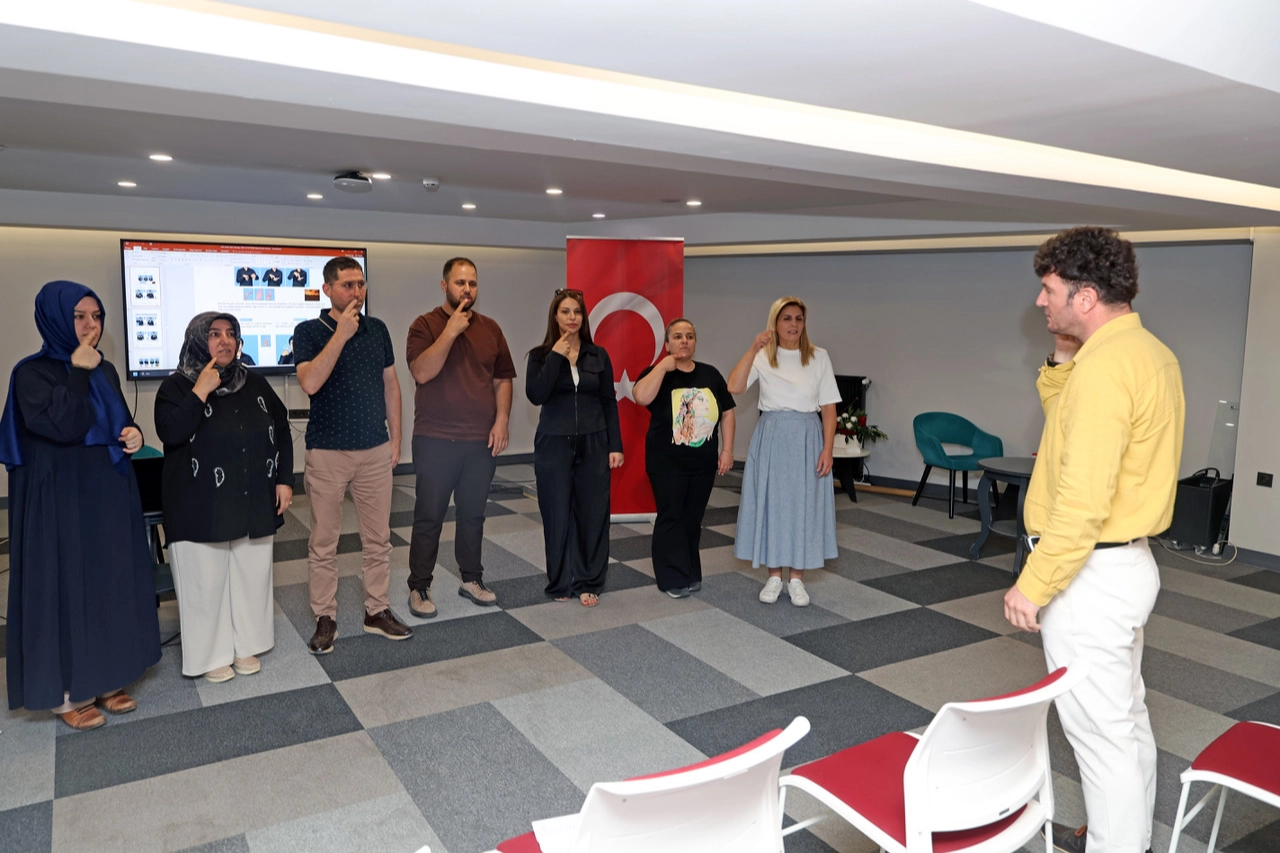 Kayseri Talas’tan İşaret Dili Eğitimi