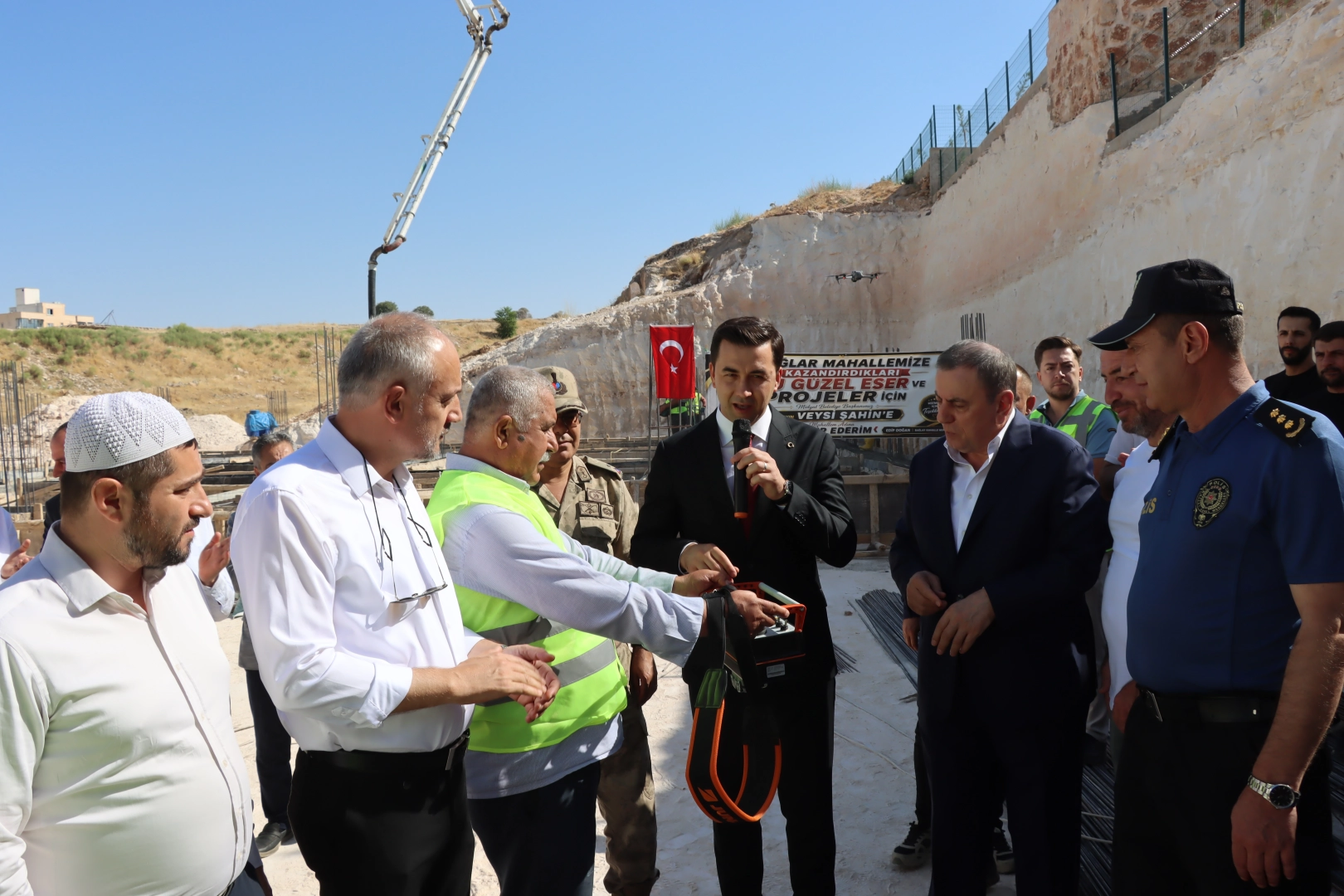 Midyat Bağlar’a ‘çok amaçlı’ sosyal temel
