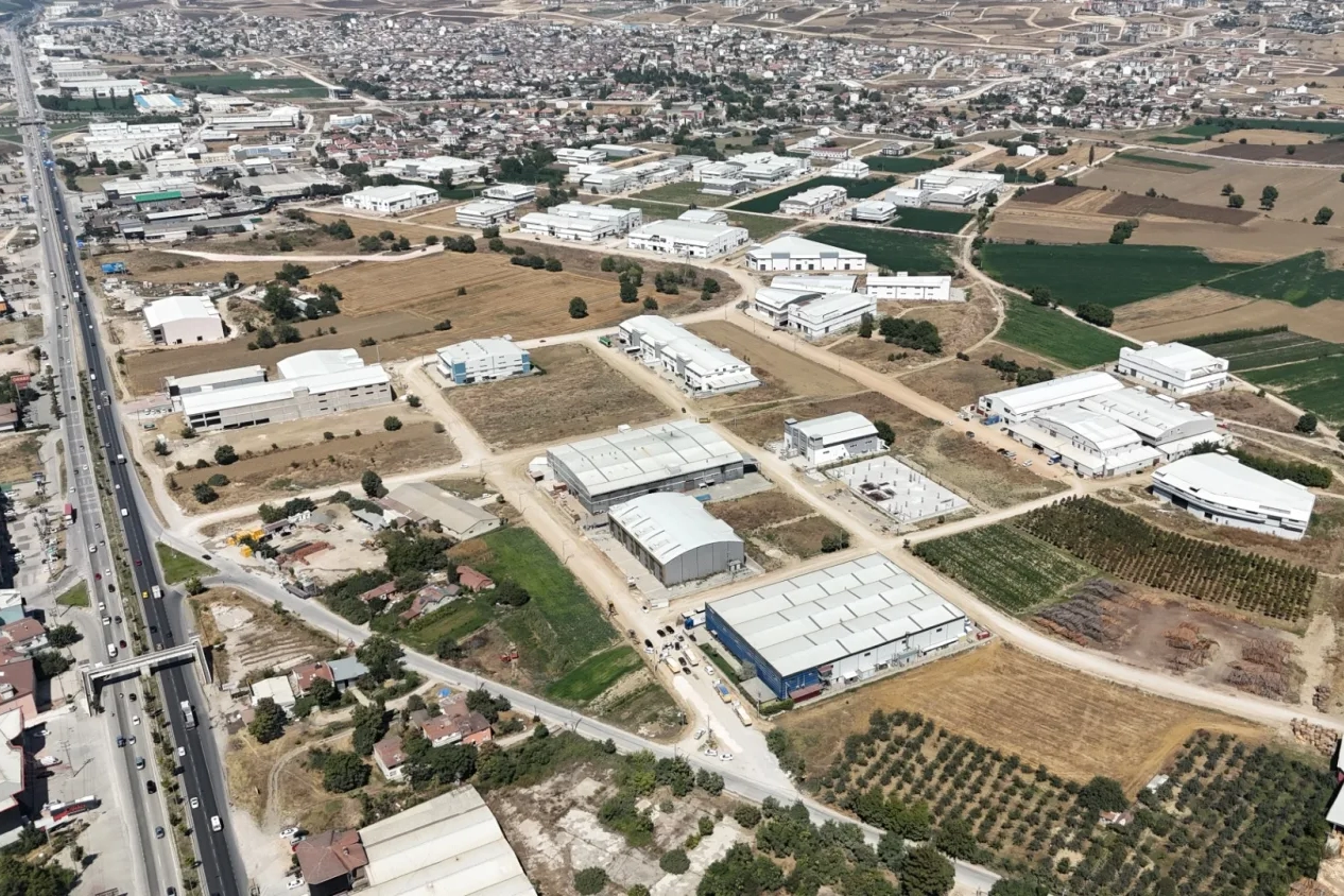 Bursa İnegöl’de 105 Adada yol kaplama çalışmaları başladı