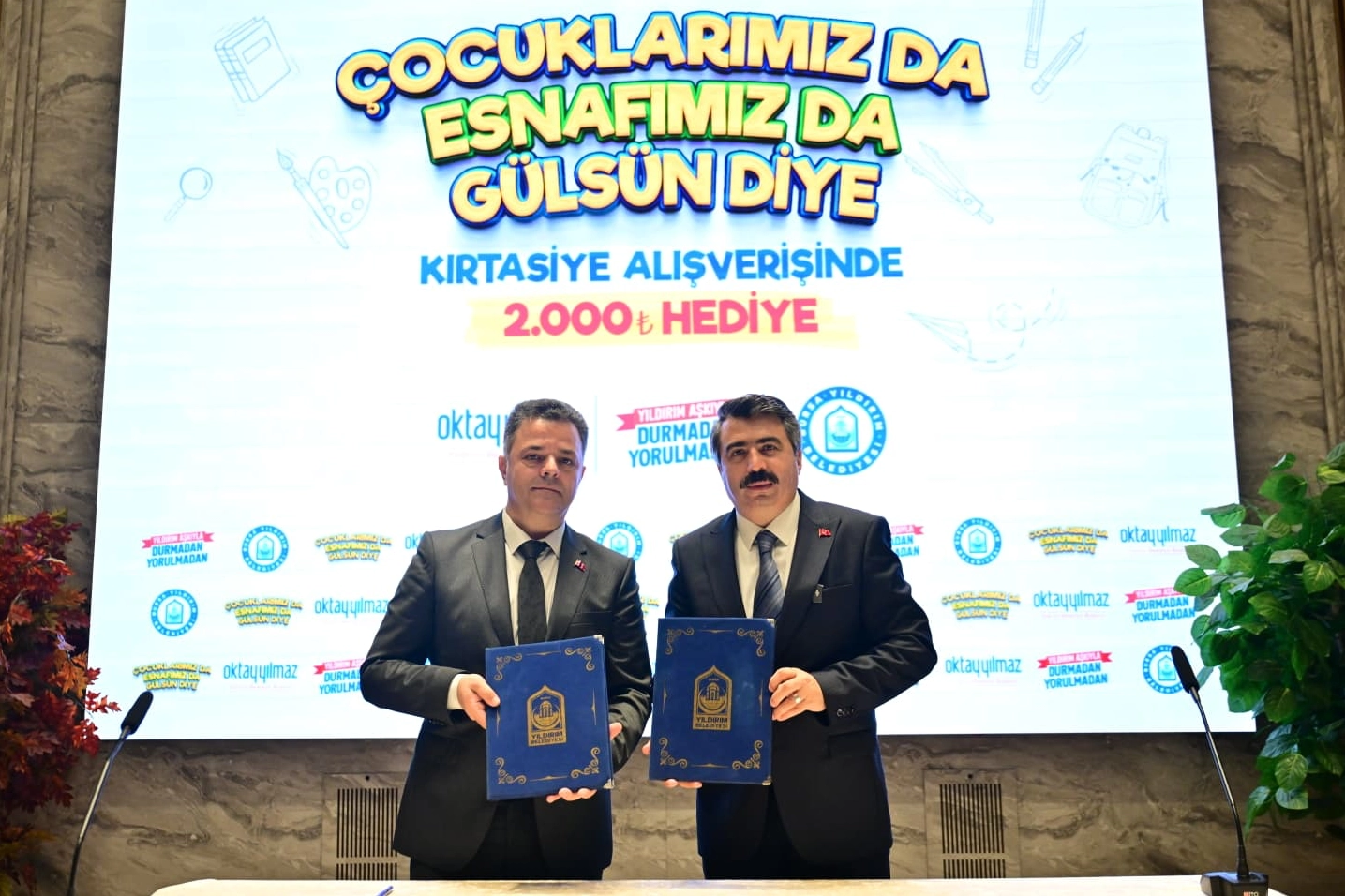 Bursa Yıldırım’da 6 bin öğrenciye kırtasiye desteği
