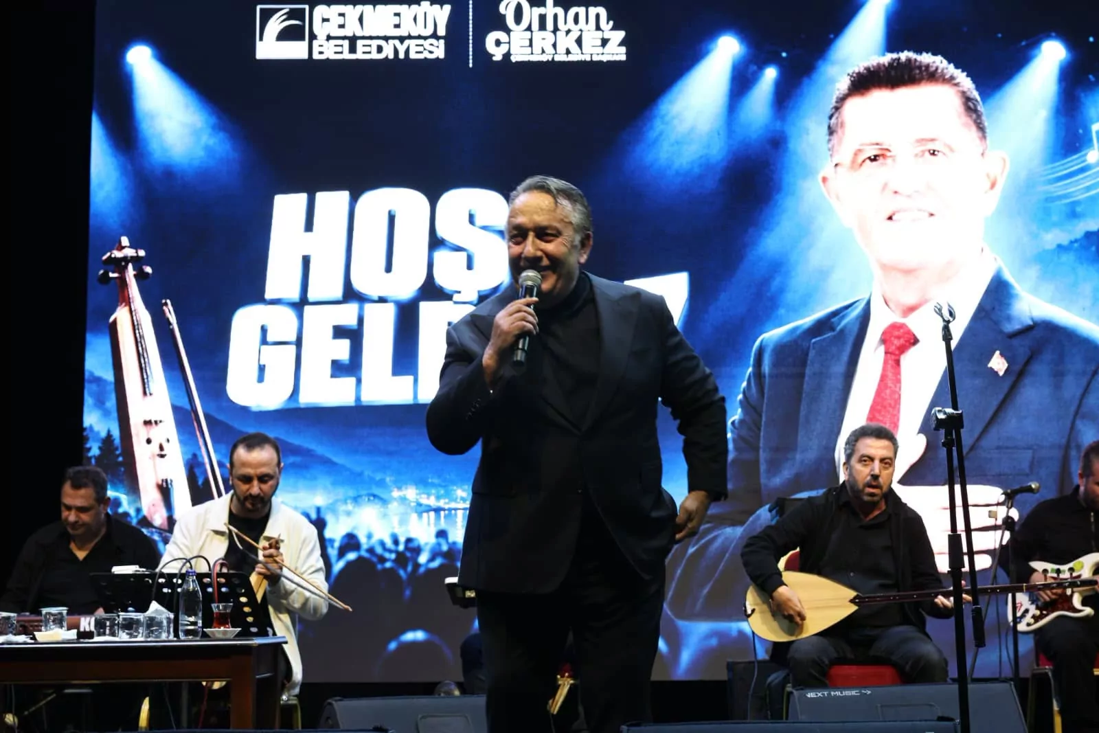 Çekmeköy’de horonlu gece… İsmail Türüt sahne aldı