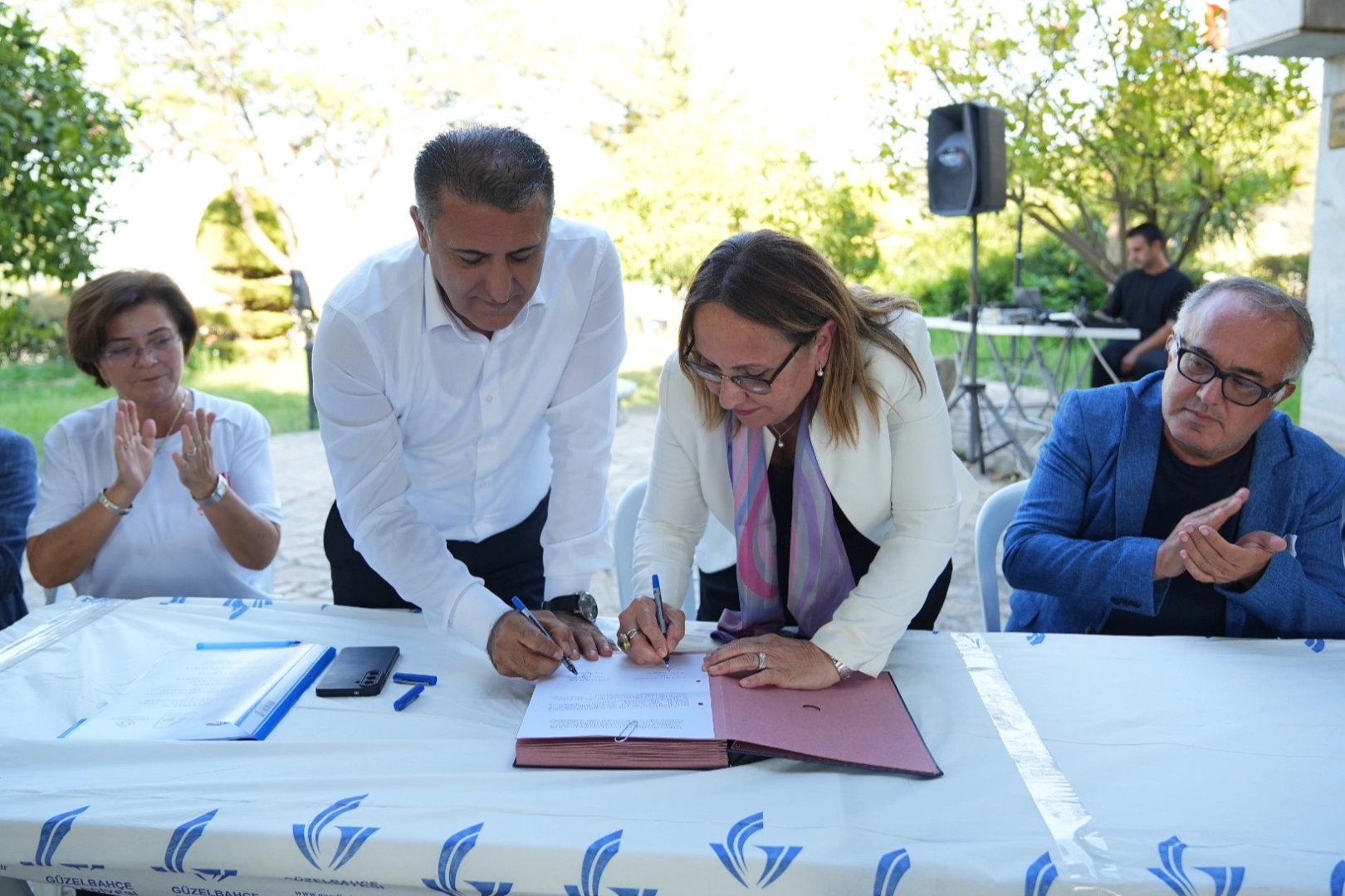 Güzelbahçe Belediyesi’nde sendikal ‘toplu’ sevinç