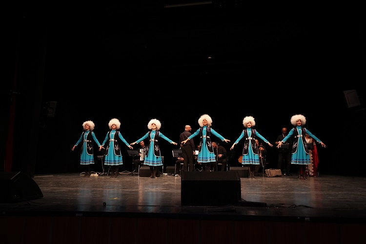 Kafkas rüzgarı Kayseri’de esti