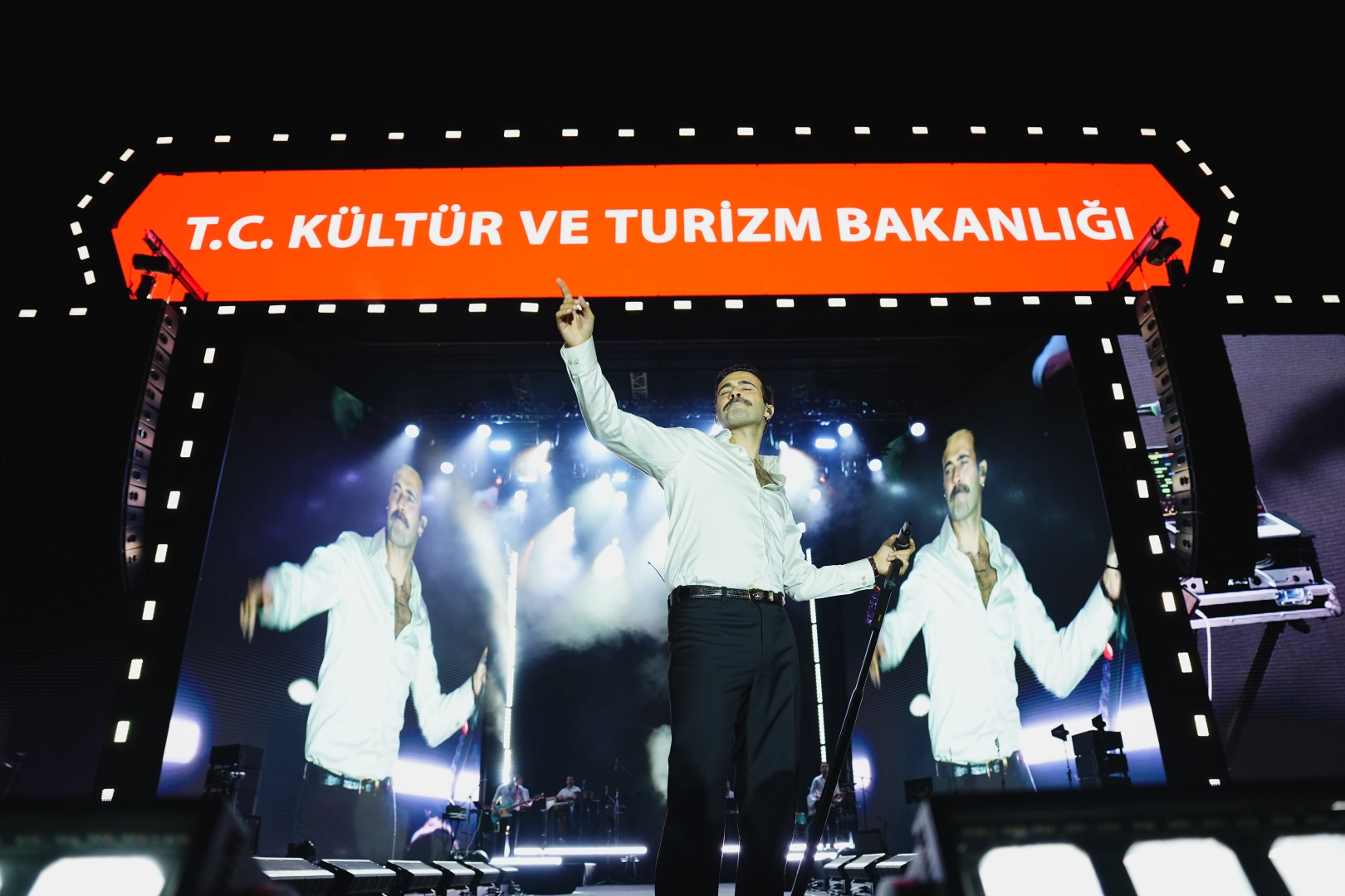 Kayseri’de Mert Demir’den müzik dolu gece