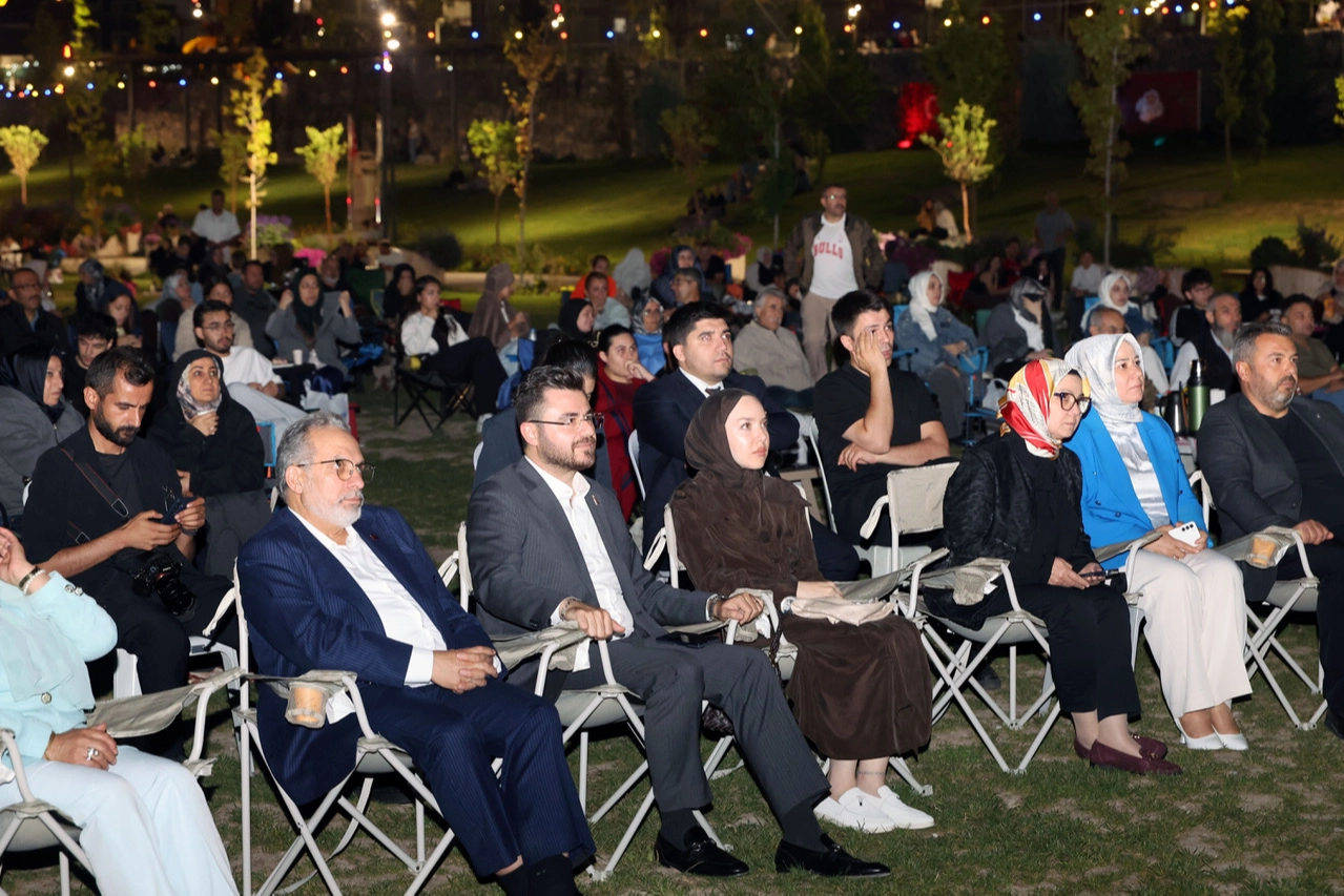 Kayseri Talas’ta ‘Asırlık Gece’ finali coşkusu