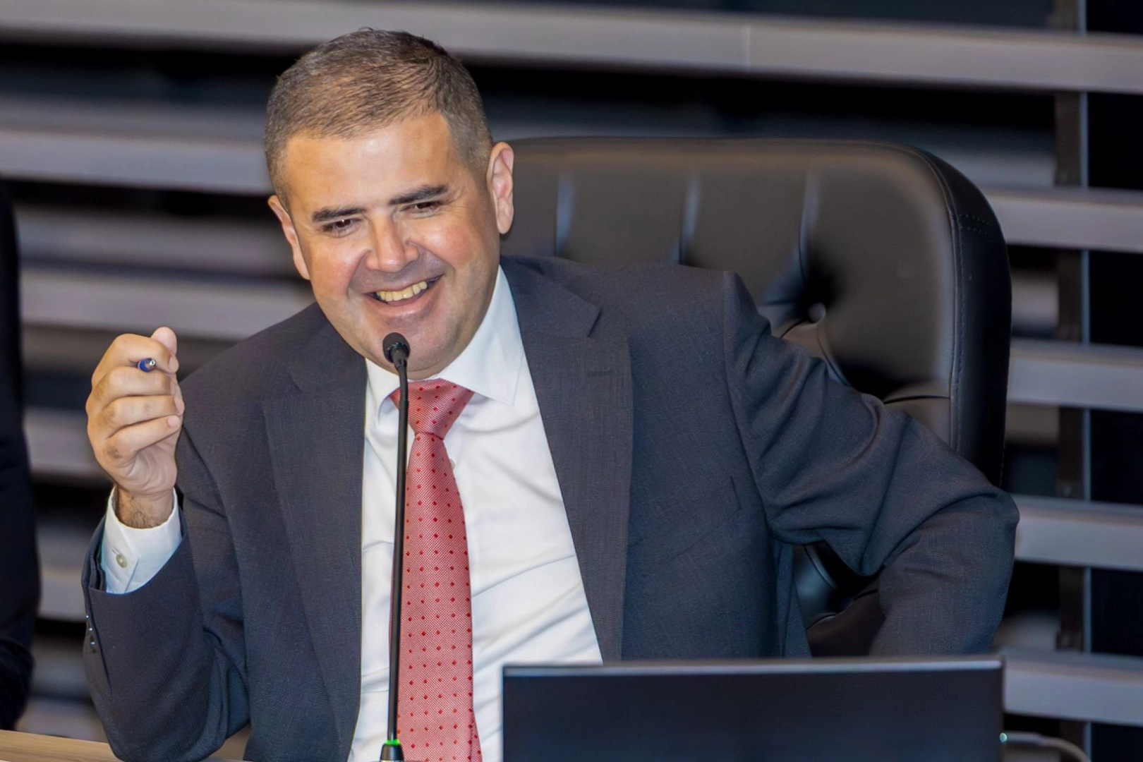 Mezitli Belediye Başkanı CHP’den ihraç edildi