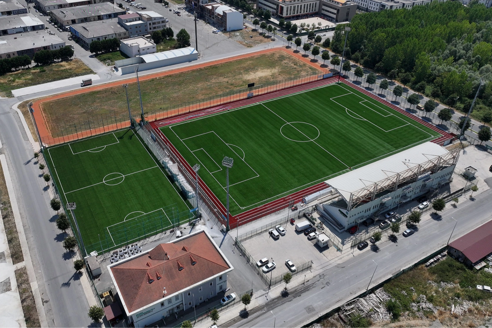 Sakarya’da yeşil-siyahlı geleceğin yıldızları yetişiyor