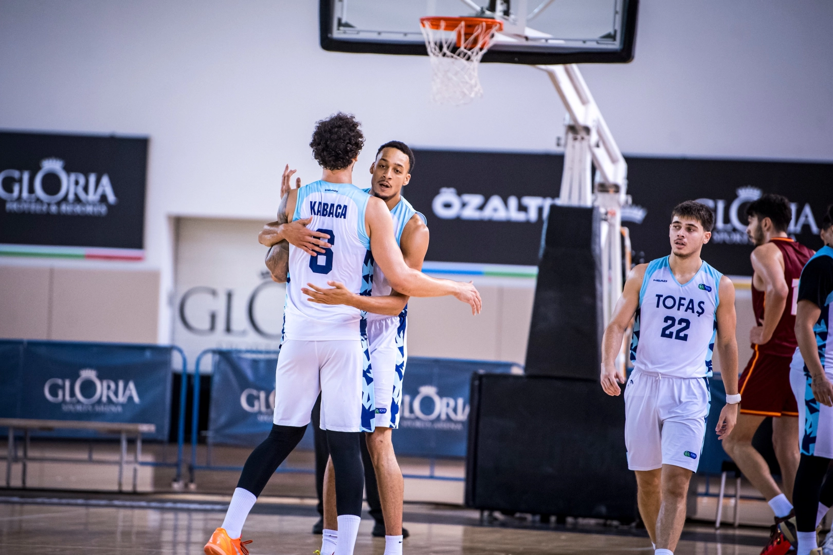 Tofaş Gloria Cup’ın ilk hazırlığına galibiyetle başladı