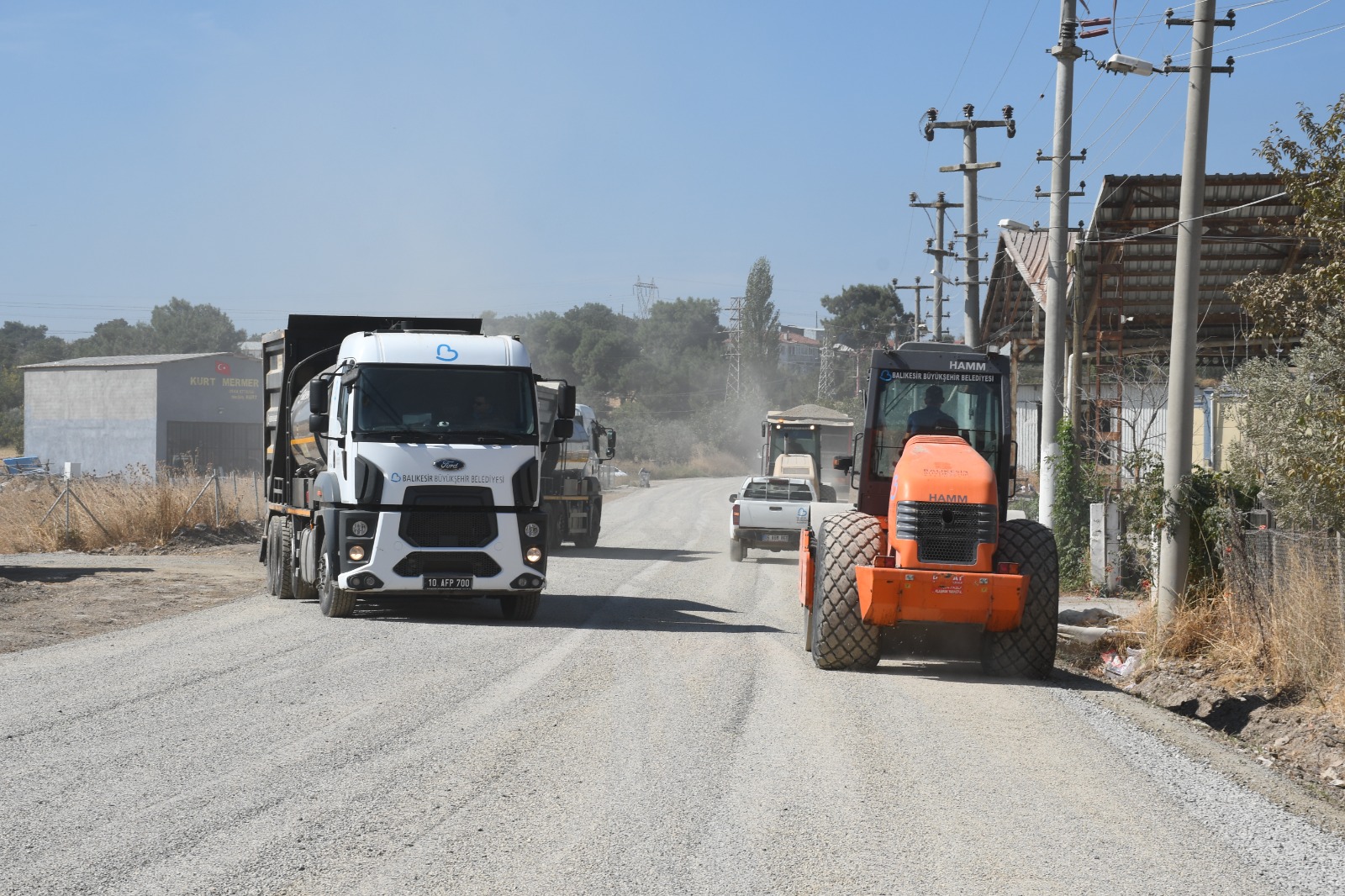 Büyükşehir, Savaştepe Sanayi Esnafını Yol Çilesinden Kurtardı