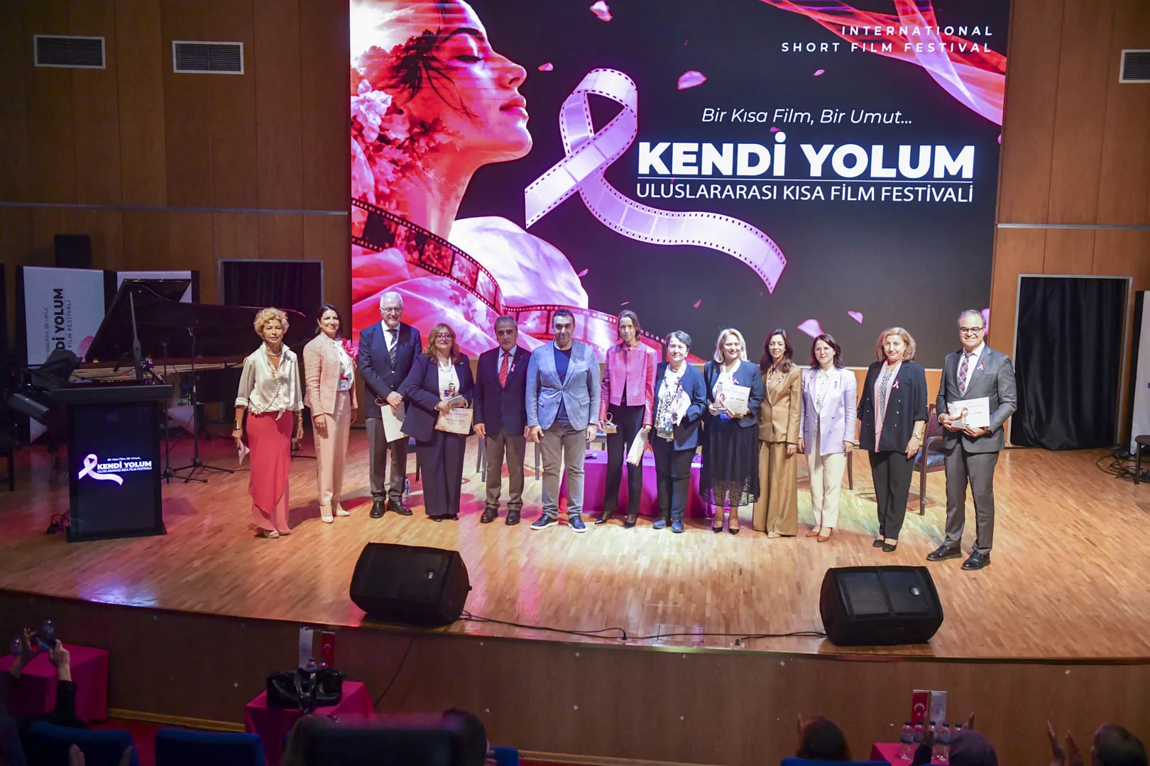 Ankara’da kadın sağlığına sanatla farkındalık