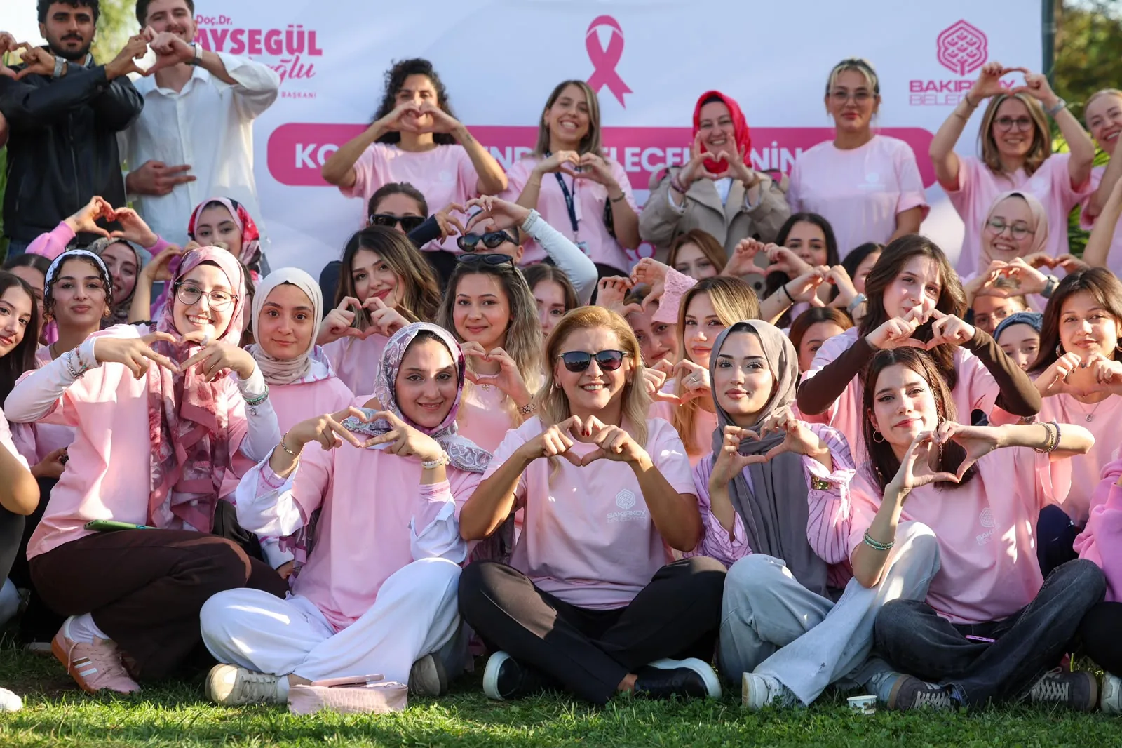 Bakırköy’de yogalı pembe farkındalık