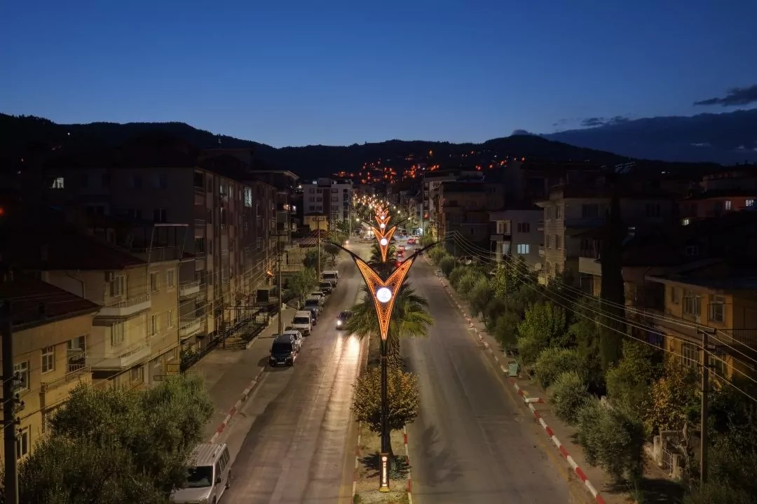 Denizli’de ilçelere aydınlatma atağı