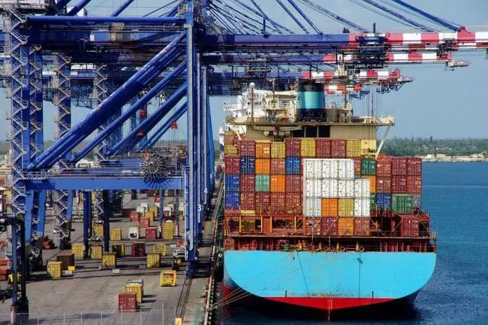 Türkiye ihracatta rekor kırdı… Dış ticaret açığı yüzde 25,8 geriledi