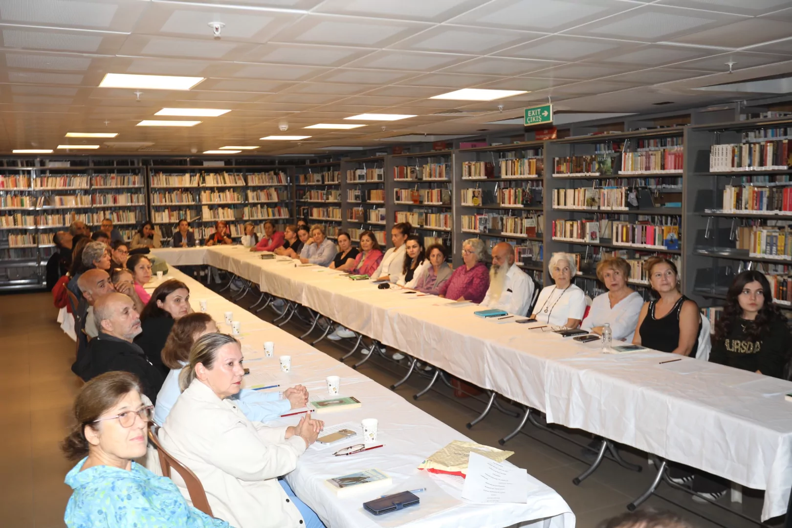 İzmir Efes Selçuk’ta kitap okuma etkinliği