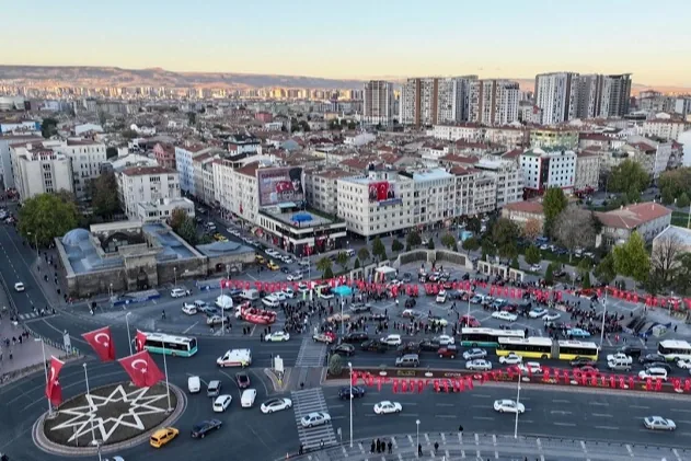 Kayseri Kocasinan’da ‘Ay Yıldız’ turu