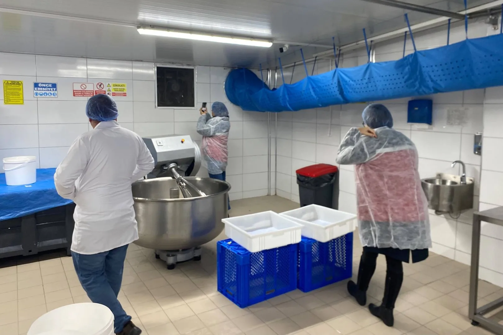 Keşan’da yem bayileri, gıda işletmeleri ve balıkçılar denetlendi
