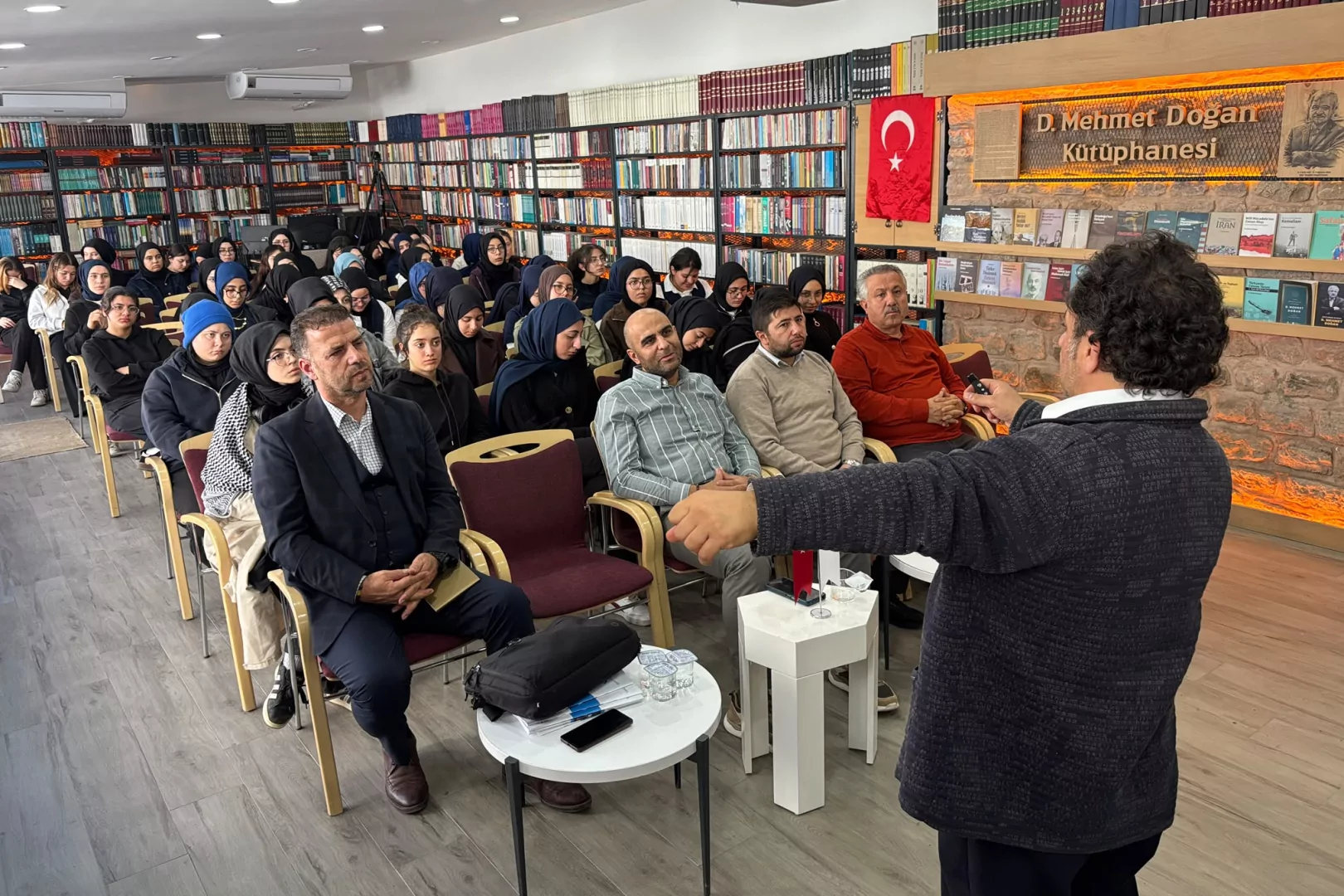Konya Karatay’da ‘Teneffüs Buluşmaları’ sürüyor