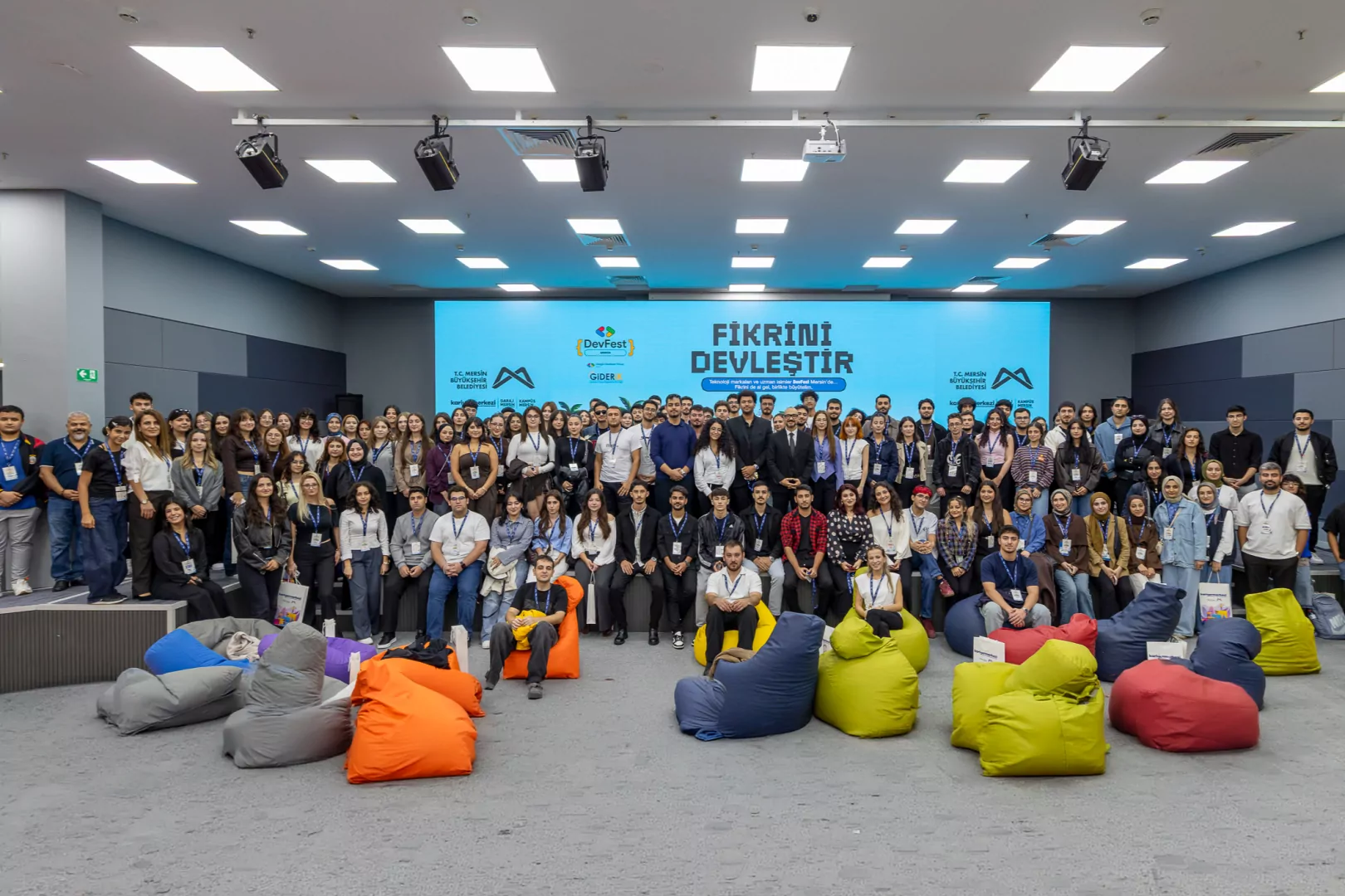 Mersin’de teknoloji rüzgarı! Devfest 2026 yoğun ilgi gördü