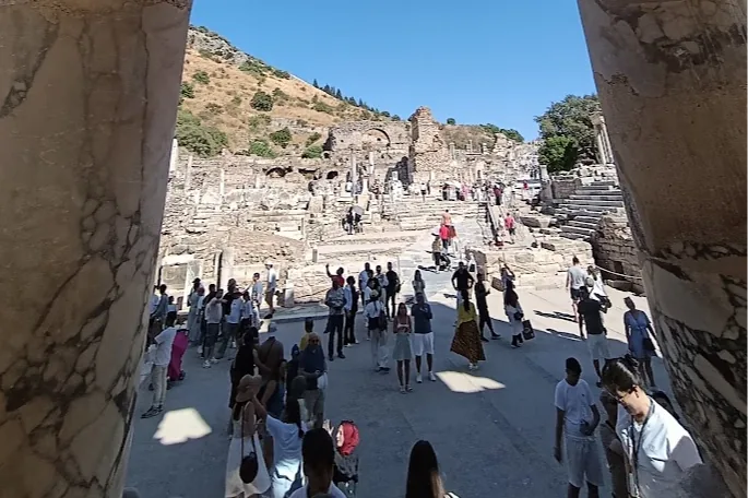 Yerli turist 3 ayda 155 milyar TL harcadı! Seyahat sayısı geriledi